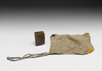 图片[2]-Wood fossil, with fabric case, Qing dynasty, Qianlong reign (1736-1795)-China Archive